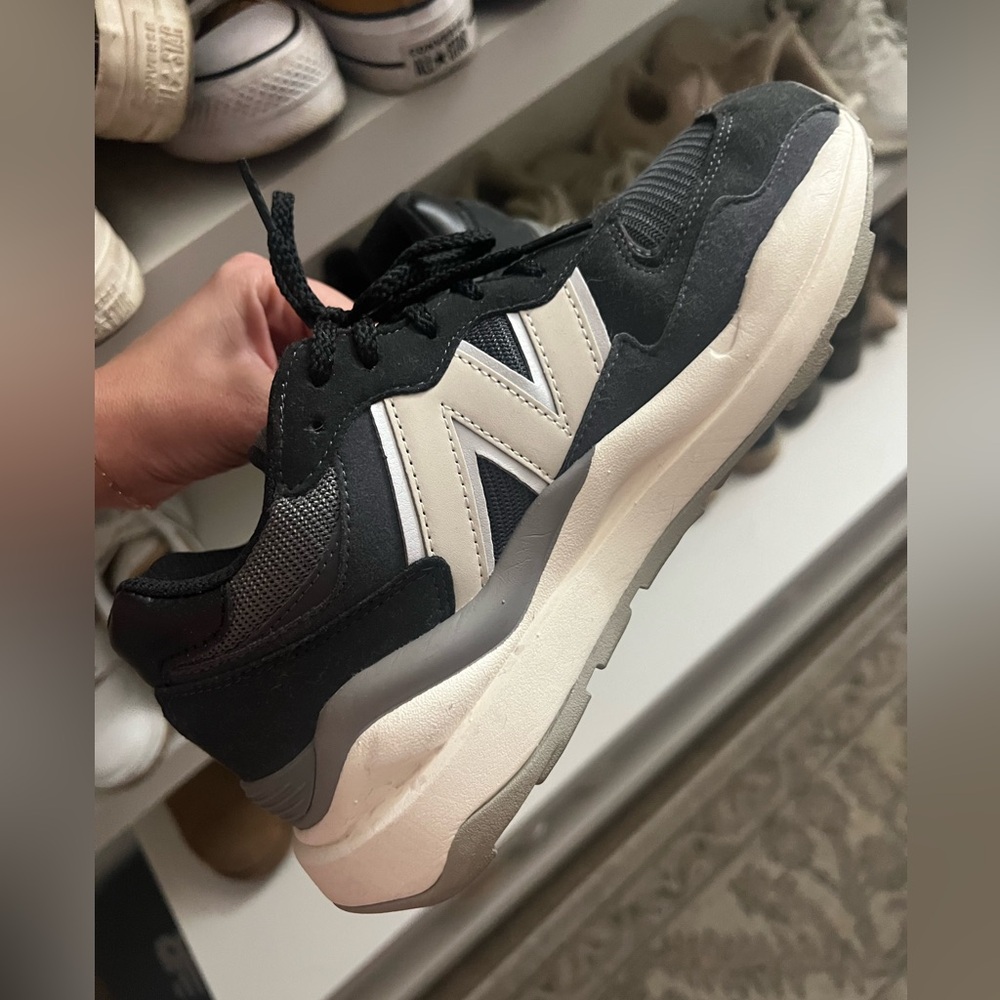 New Balance Black and White Women's Sneakers